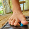 Alivio tension plantar con zapatos ergonomicos y ReflexMat Sowilo — barefoot bienestar Chile
