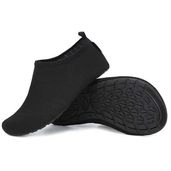 Suela de caucho antideslizante negra, agarre para piscina y suelo mojado.