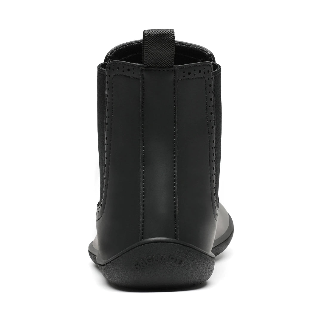 Zapatos ergonómicos de oficina negros Saguaro Urban I, vista trasera del botín respetuoso con ajuste elástico para empeine alto en Chile.